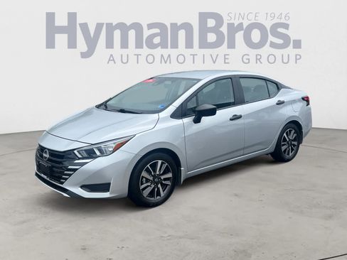Certified 2024 Nissan Versa S w/ S Plus Package FWD image 16