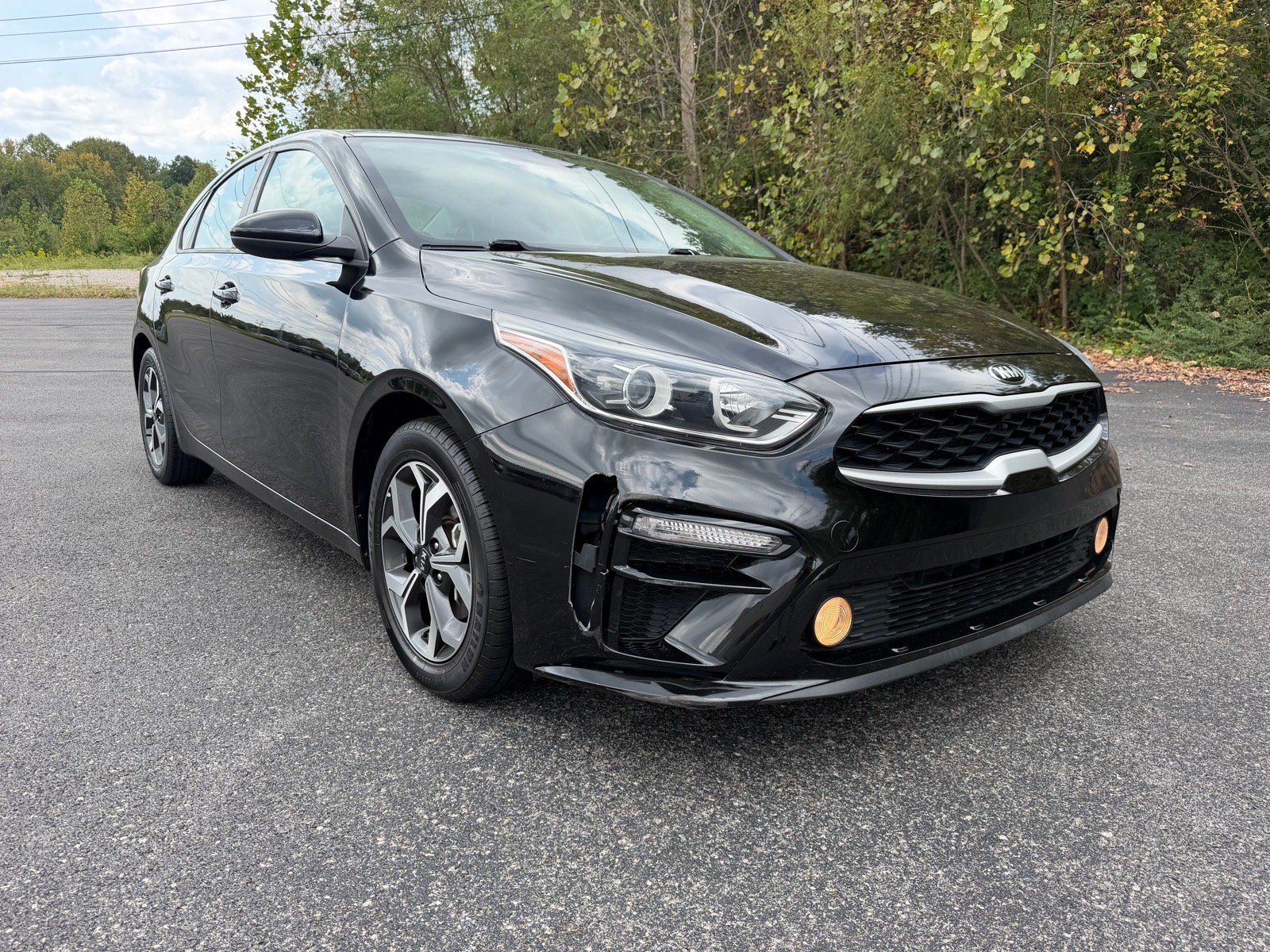 Used 2020 Kia Forte LXS FWD image 2