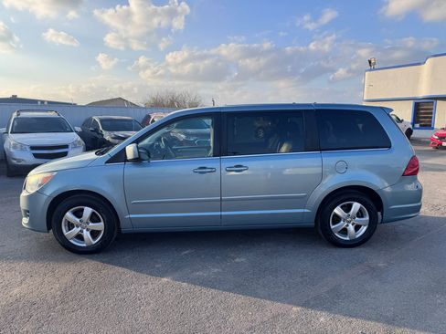 Used 2009 Volkswagen Routan SEL image 8