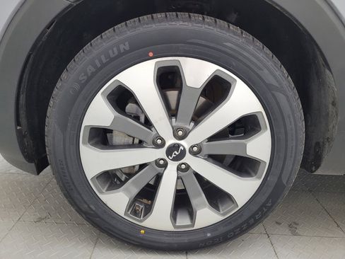 Used 2022 Kia Telluride S FWD image 31
