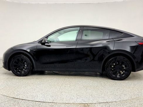 Used 2023 Tesla Model Y Long Range image 8