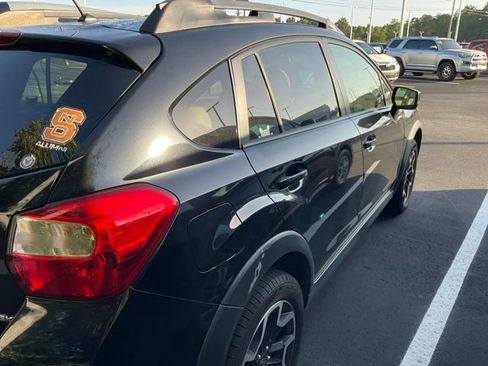 Used 2016 Subaru Crosstrek 2.0i Premium w/ Moonroof Package AWD/4WD image 7