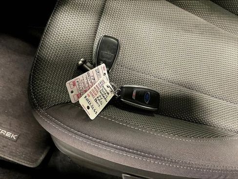 Used 2024 Subaru Crosstrek 2.0i Premium image 11