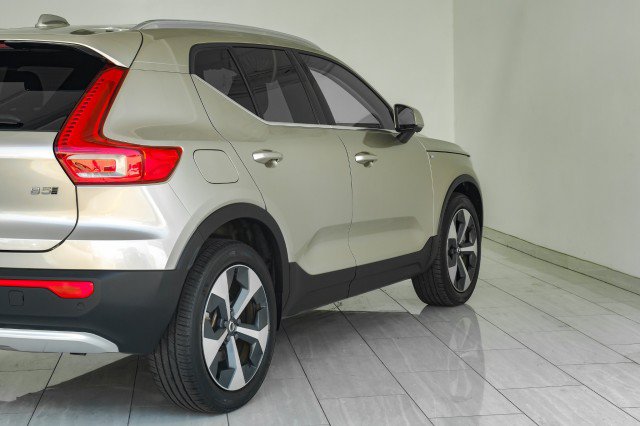 Used 2023 Volvo XC40 B5 Ultimate w/ Protection Package Premier AWD/4WD image 76