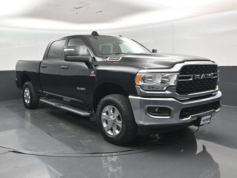 Used 2024 RAM 2500 Big Horn AWD/4WD image 1