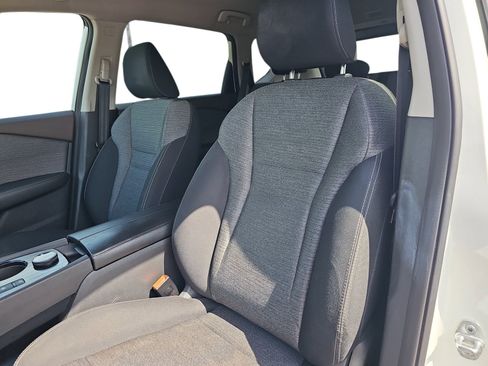 Used 2021 Nissan Rogue S AWD/4WD image 12