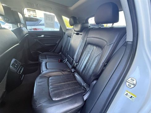 Used 2020 Audi Q5 2.0T Premium Plus w/ Premium Plus Package AWD/4WD image 23