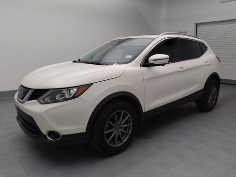 Used 2019 Nissan Rogue Sport SL w/ Premium Package image 2