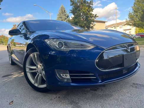 Used 2015 Tesla Model S 85D image 2