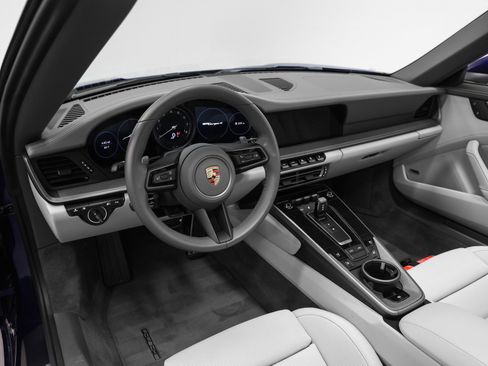 Used 2024 Porsche 911 Targa 4 image 4