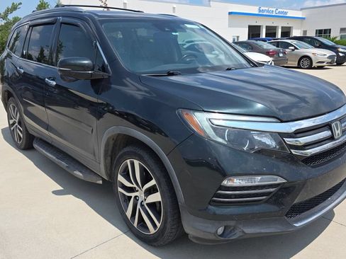 Used 2016 Honda Pilot Touring image 7