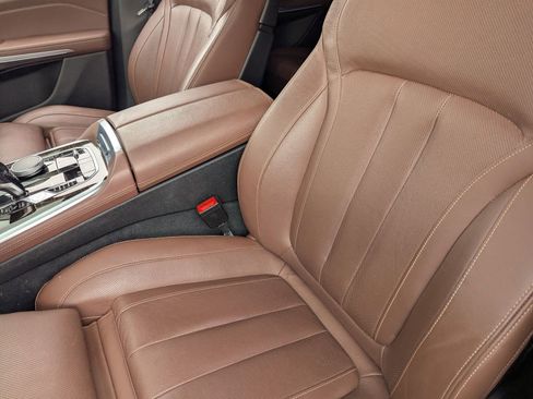 Used 2020 BMW X7 xDrive40i w/ Premium Package image 29