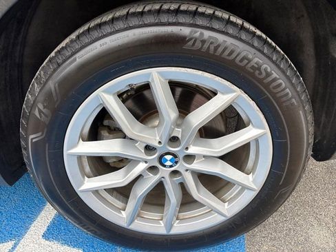 Used 2020 BMW X5 xDrive40i AWD/4WD image 11