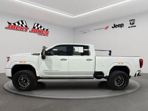 Used 2023 GMC Sierra 2500 Denali w/ Denali Ultimate Package image 3