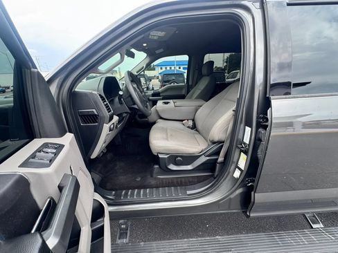 Used 2018 Ford F150 XLT RWD image 6