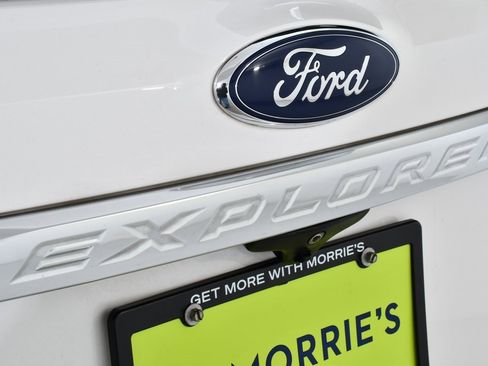 Used 2017 Ford Explorer Platinum image 24