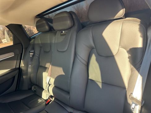 Used 2024 Volvo S90 B6 Plus image 29