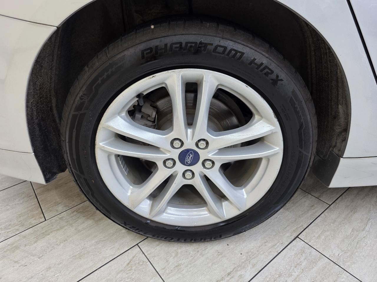 Used 2018 Ford Fusion SE FWD image 37