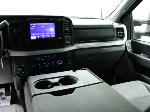 Used 2023 Ford F350 XLT image 19