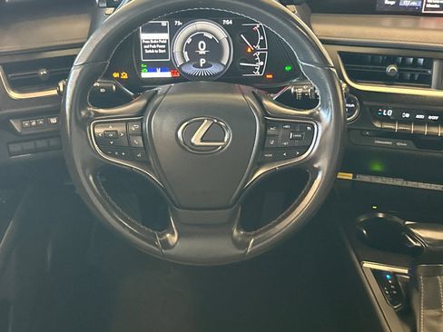Used 2021 Lexus UX 250h w/ Accessory Package (Z2) AWD/4WD image 11