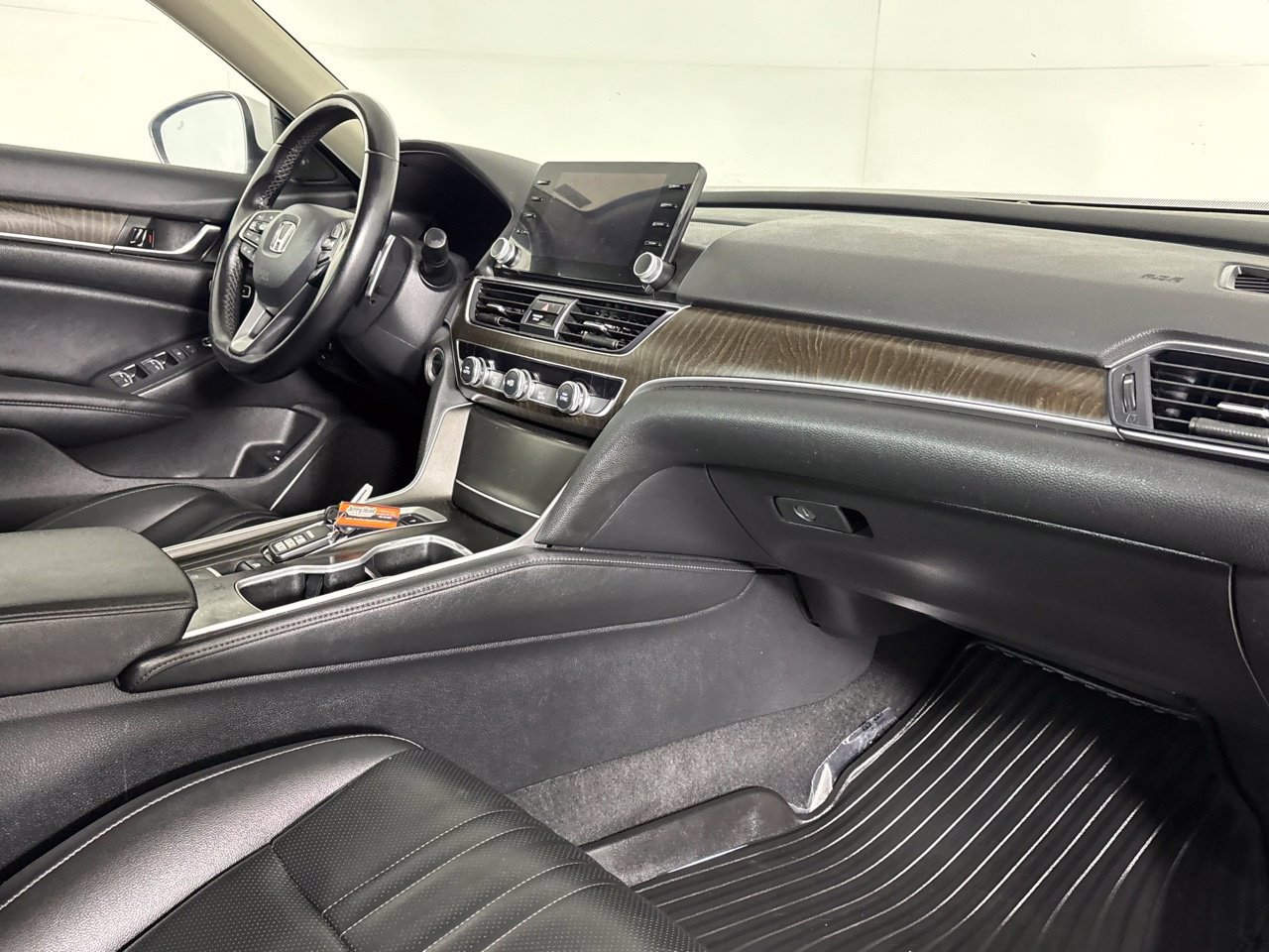 Used 2022 Honda Accord Touring image 31