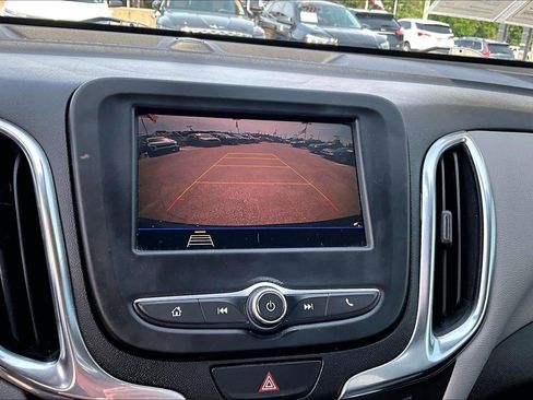 Used 2021 Chevrolet Equinox LS w/ LS Convenience Package AWD/4WD image 19