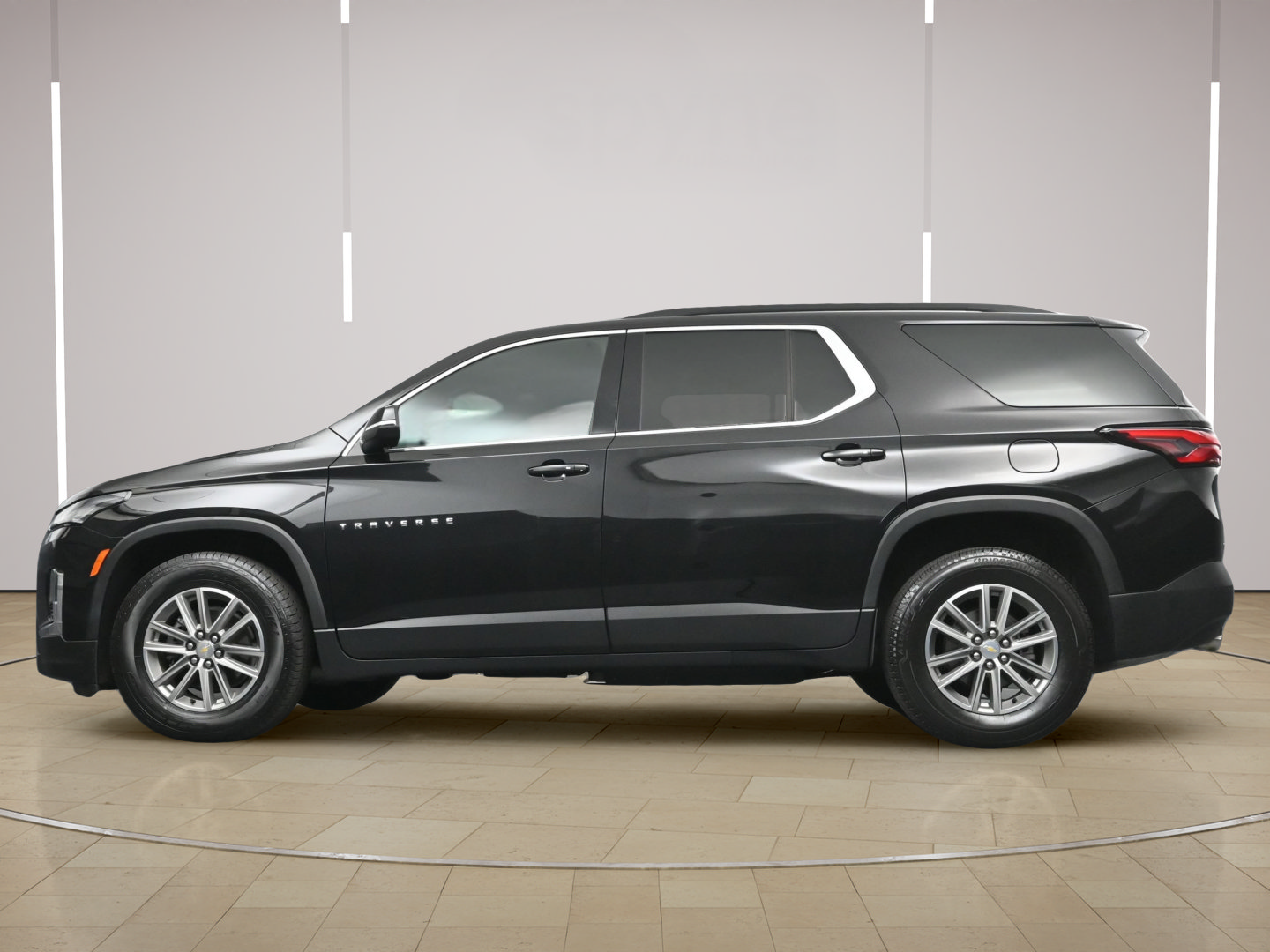 Used 2023 Chevrolet Traverse LT FWD image 30