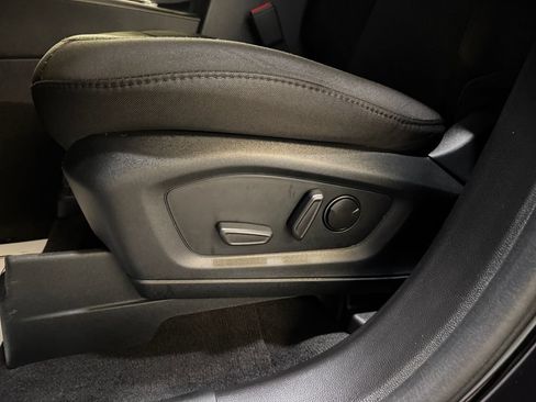 Certified 2023 Ford Explorer XLT AWD/4WD image 13