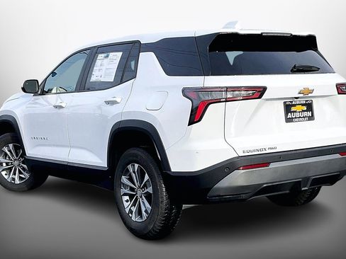 Used 2025 Chevrolet Equinox LT image 10