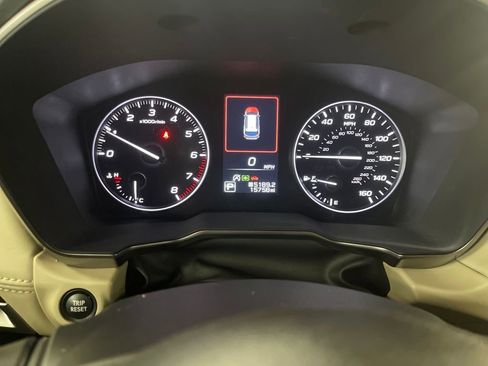 Certified 2025 Subaru Outback Limited image 17