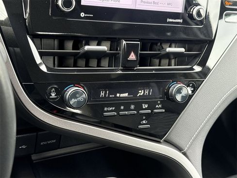 Used 2023 Toyota Camry SE image 20