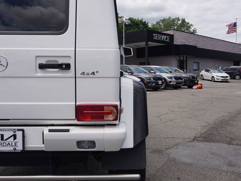Used 2018 Mercedes-Benz G 550 Squared image 17