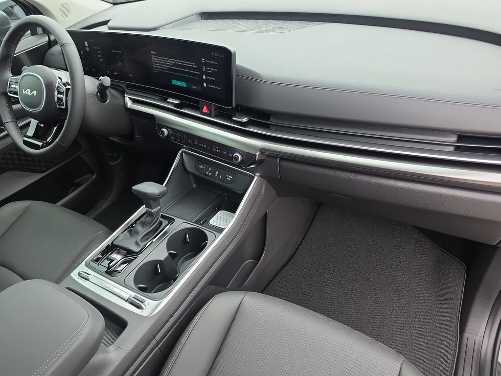 New 2026 Kia Carnival SX w/ SX Dark Edition Package FWD image 12