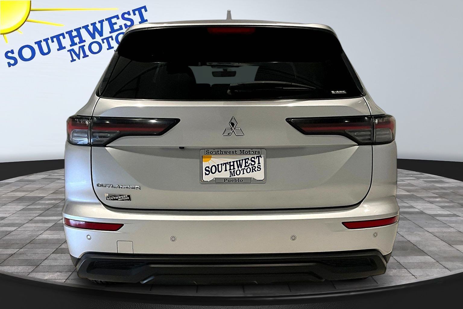 Used 2025 Mitsubishi Outlander ES AWD/4WD image 5