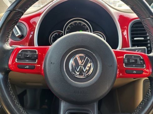 Used 2014 Volkswagen Beetle TDI image 18