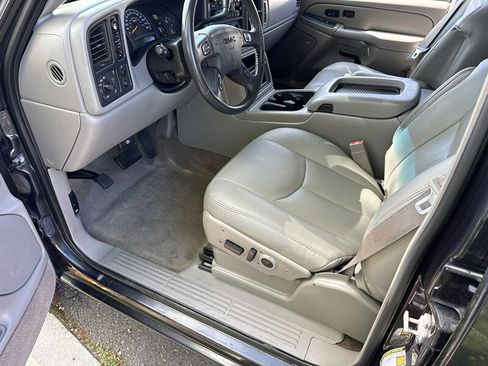 Used 2005 GMC Sierra 1500 SLT w/ Light Duty Power Package image 19