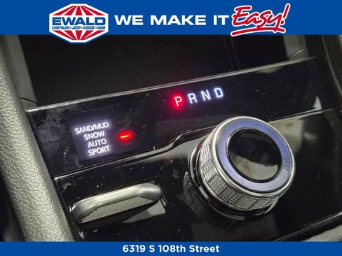 New 2025 Jeep Grand Cherokee L Limited w/ Luxury Tech Group II image 8