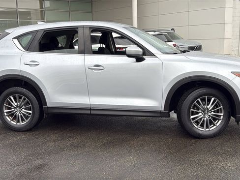Used 2018 MAZDA CX-5 Sport image 2