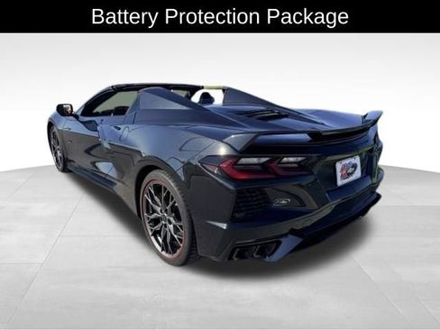 Used 2023 Chevrolet Corvette Stingray Premium Conv w/ Z51 Performance Package RWD image 7
