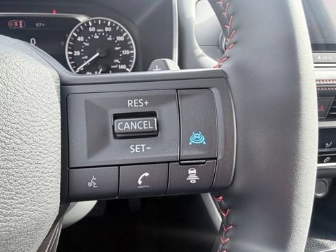 Used 2026 Nissan Rogue SV AWD/4WD image 11