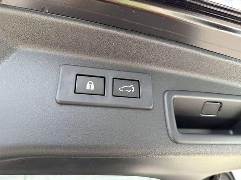 New 2026 Subaru Outback Limited AWD/4WD image 12
