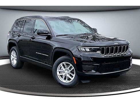 New 2026 Jeep Grand Cherokee Laredo X AWD/4WD image 2