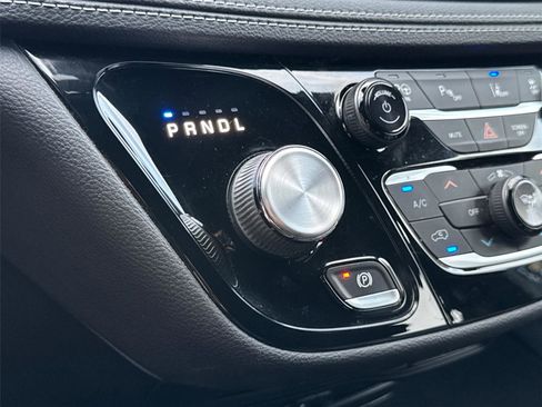 Used 2020 Chrysler Pacifica Limited w/ Advanced Safetytec Group image 28