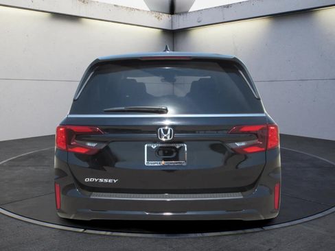 Certified 2025 Honda Odyssey EX-L image 7