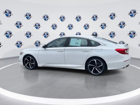 Used 2022 Honda Accord Sport image 6