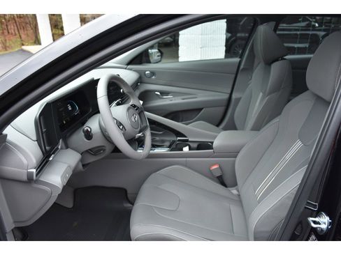 New 2026 Hyundai Elantra SEL Sport Premium image 10