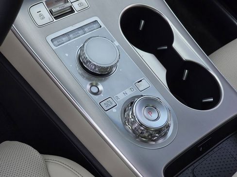 New 2026 Genesis GV70 2.5T Select AWD/4WD image 13