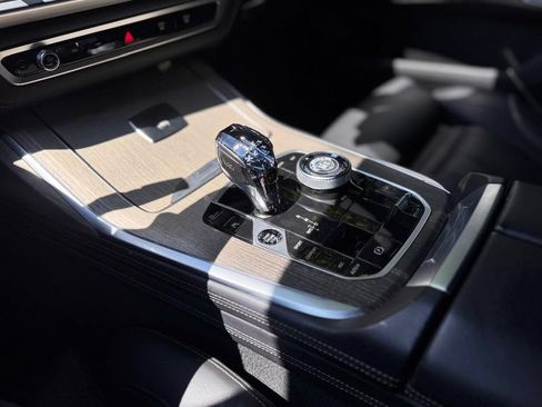 Used 2024 BMW ALPINA XB7 AWD/4WD image 18