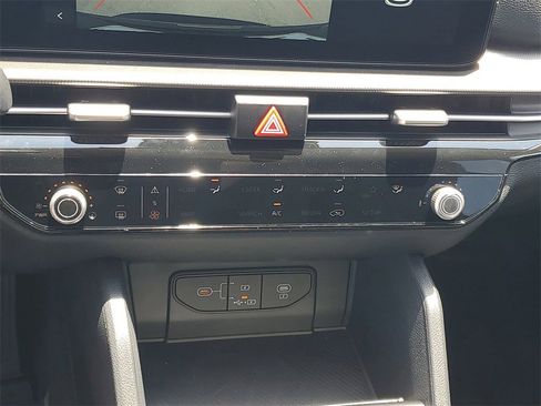 New 2026 Kia Sportage LX w/ LX Convenience Package image 17