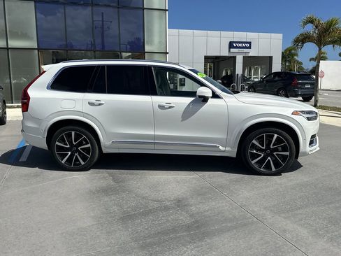 Used 2025 Volvo XC90 B5 Plus w/ Protection Package Premier image 5